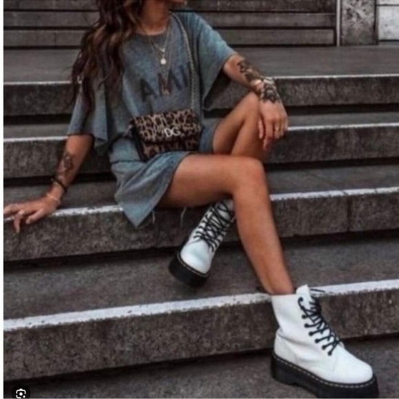 White Dr.Martens jadon platform 8-eye boot. Sz‎ 6 - Picture 1 of 10